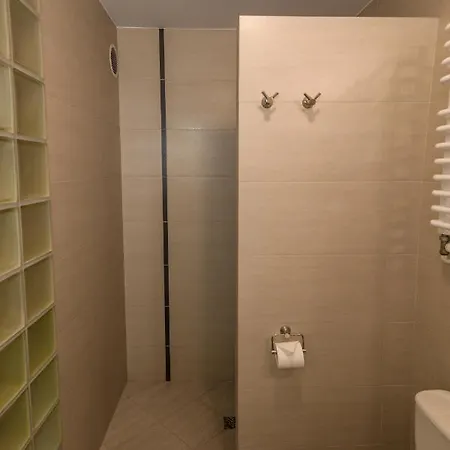 Gosciniec Marzymieta *