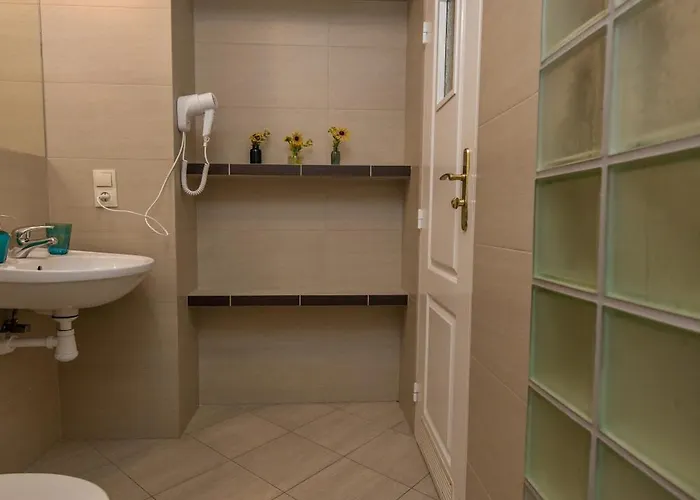 Gosciniec Marzymieta * Czmon